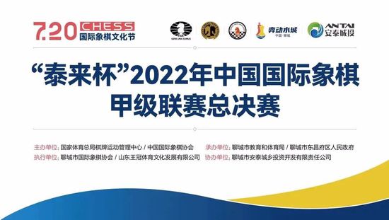 大概商量了对策后，两人已到了她家的院子门口。